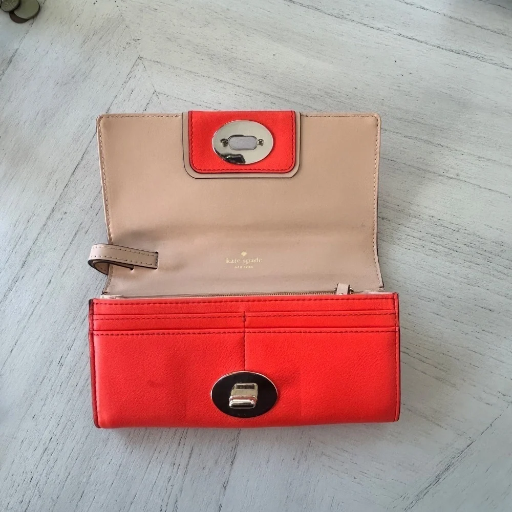 Kate Spade New York Hampton Road Turnlock‎ Mara Wallet
